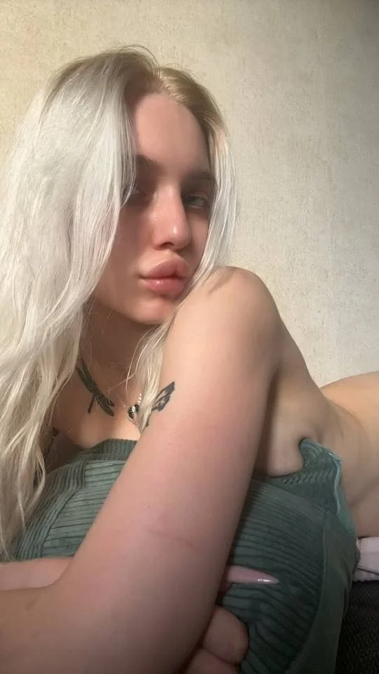 XXX Porn Photo of Nude Kittynyxxbae 2