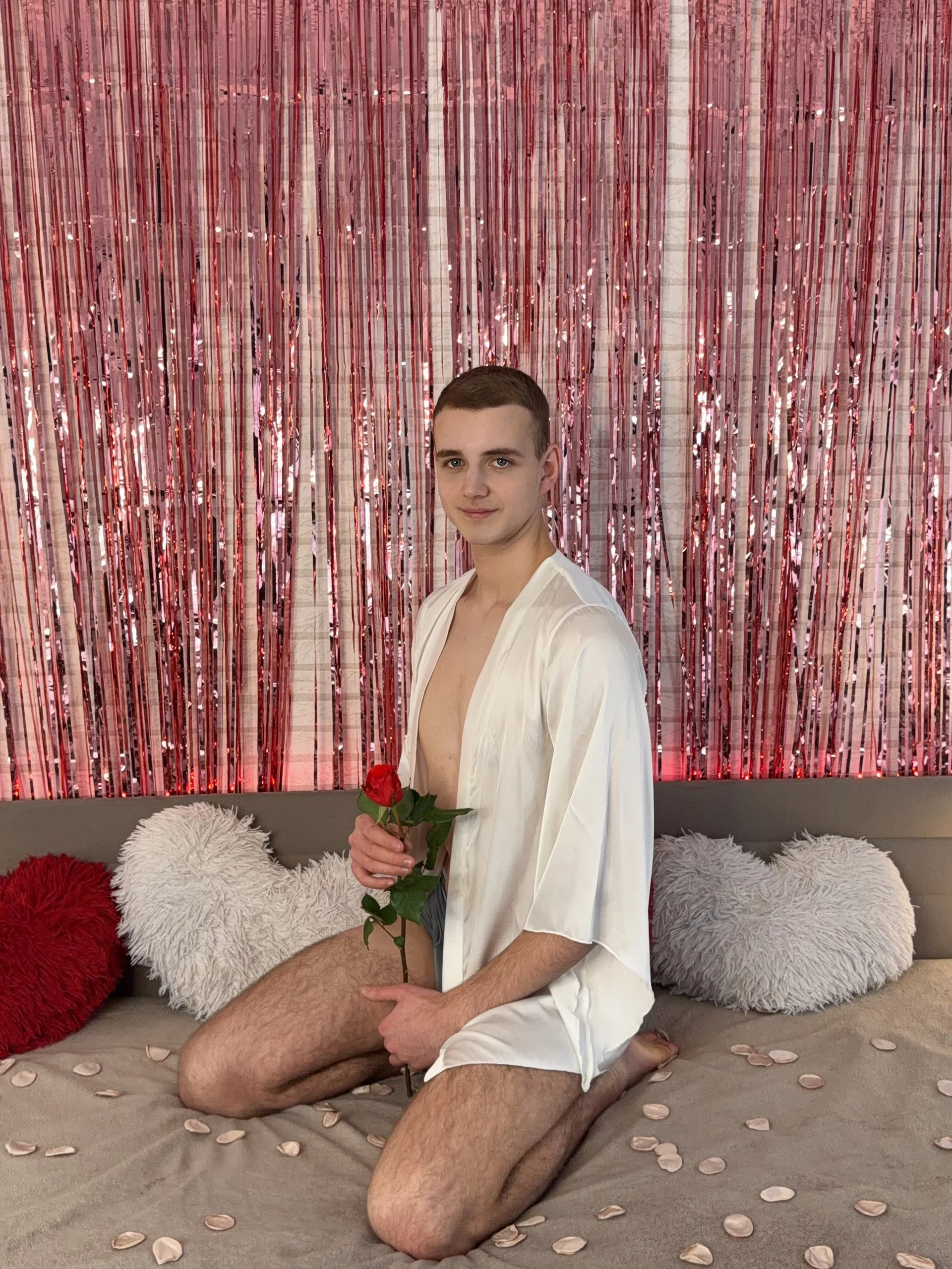 XXX Porn Photo of Nude HereAlexColee 36