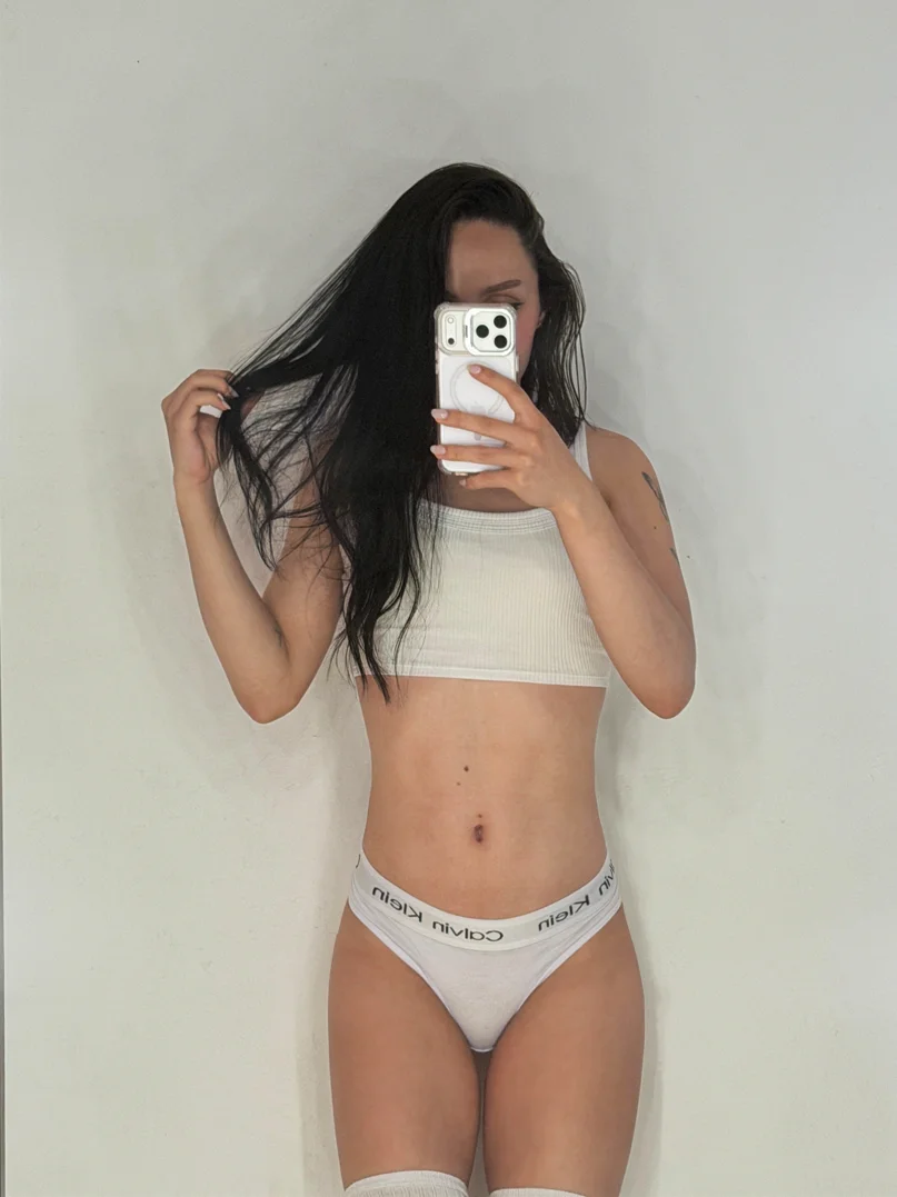 XXX Porn Photo of Nude Im_lauritaa 13