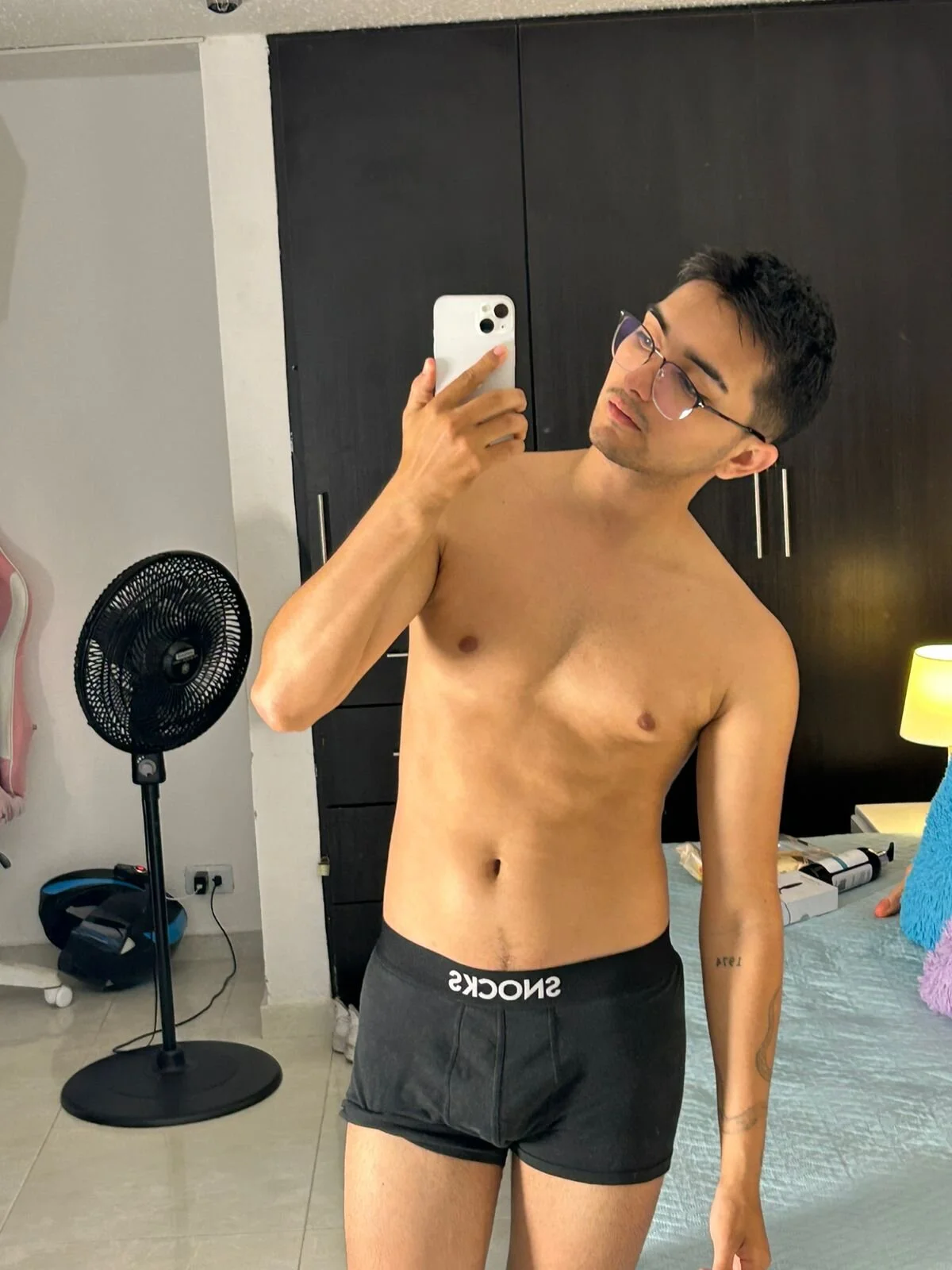 XXX Porn Photo of Nude Archie_77 11