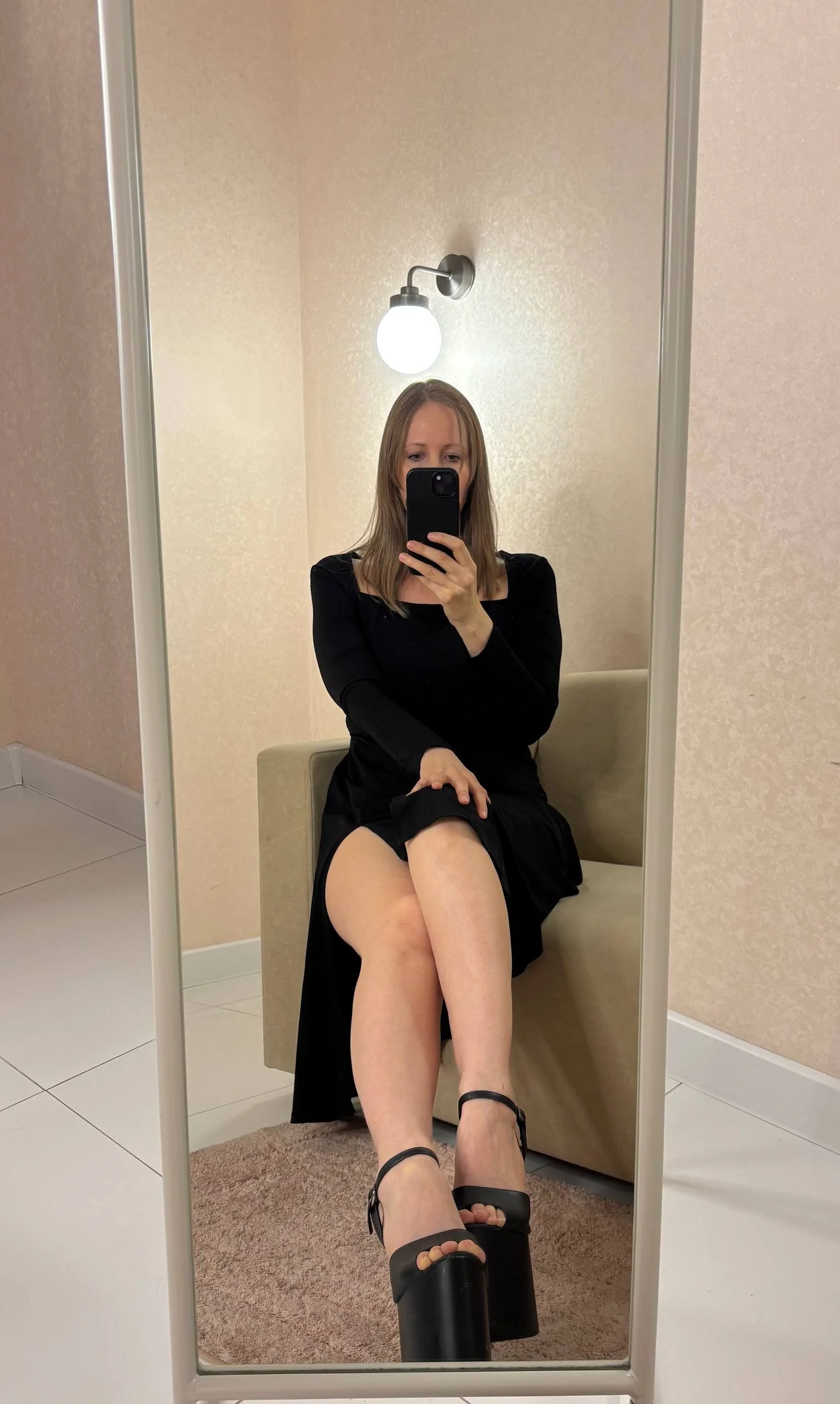 XXX Porn Photo of Nude Elizabeth_Andersonn 11