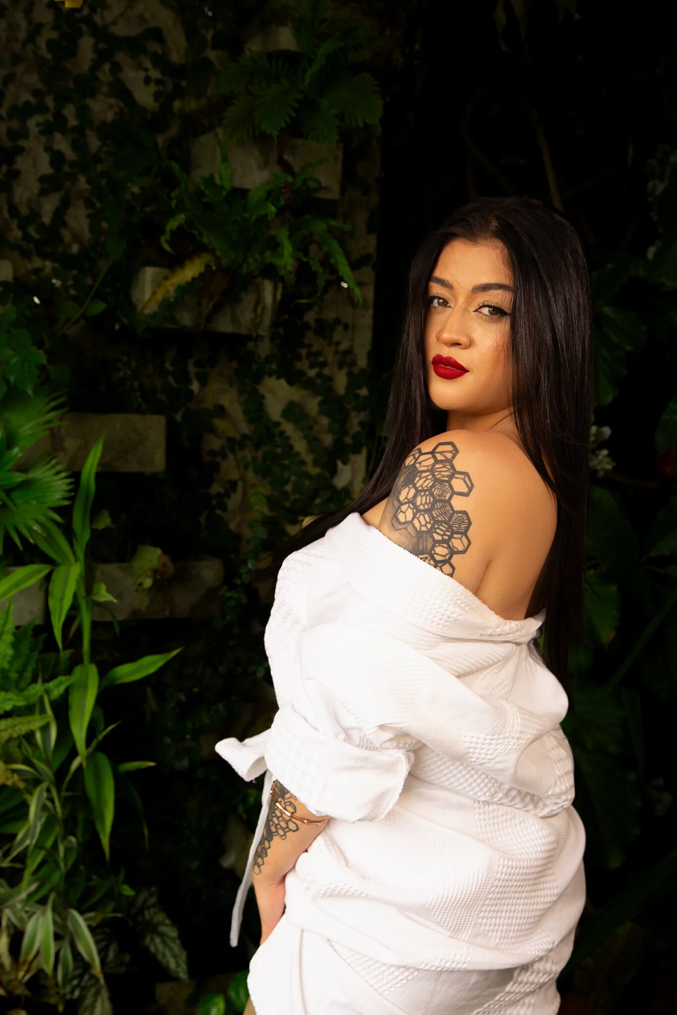 XXX Porn Photo of Nude lucianaroy 37