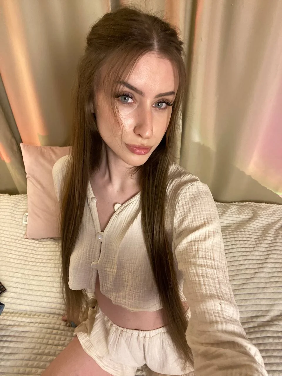 XXX Porn Photo of Nude EllieRough 12