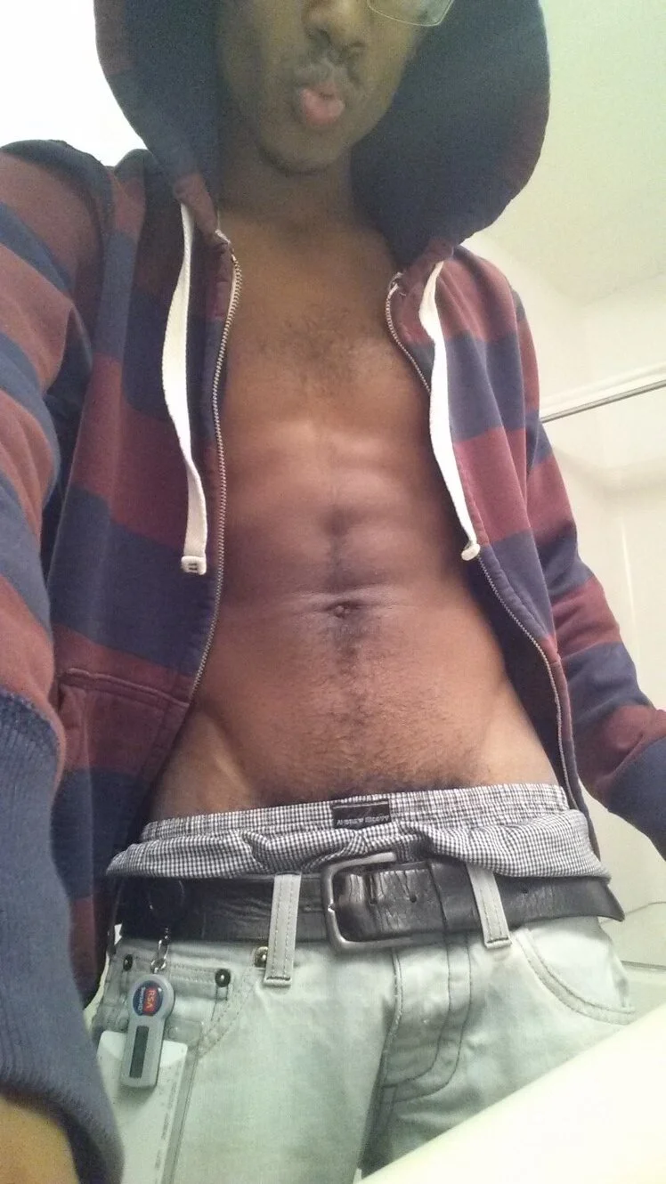 XXX Porn Photo of Nude nibblesngomez 30