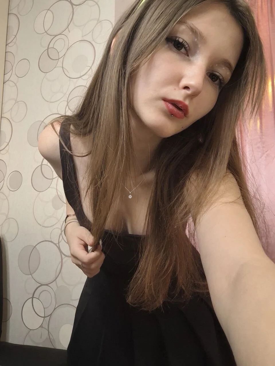 XXX Porn Photo of Nude DongMolt 383