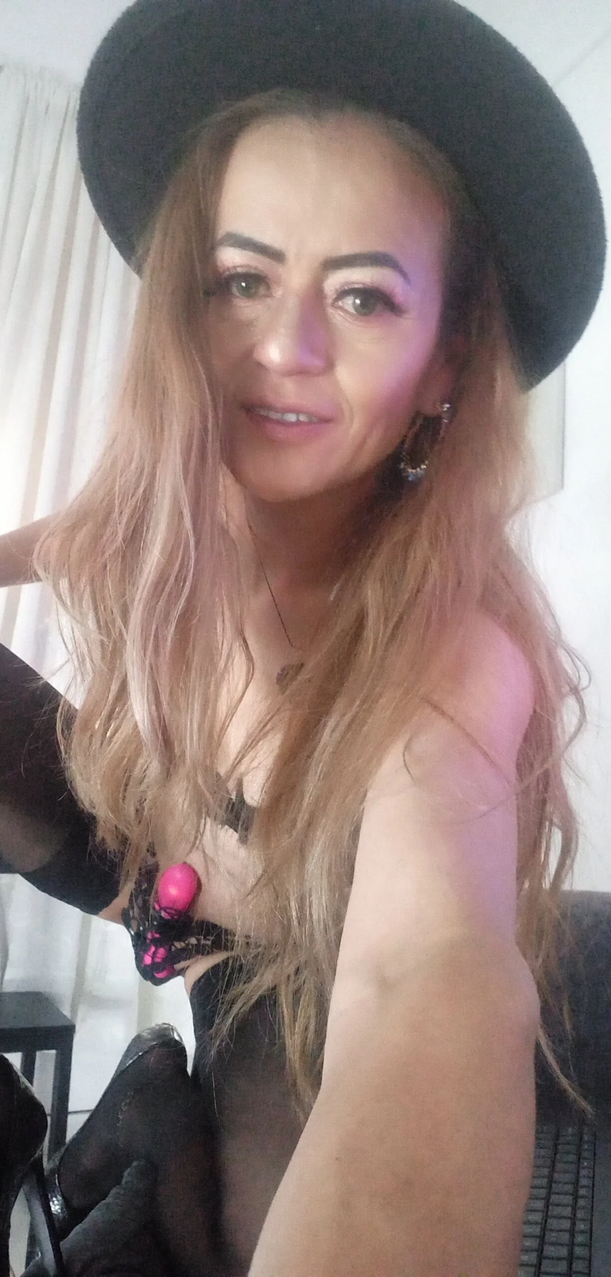 XXX Porn Photo of Nude magenta_maturr 130