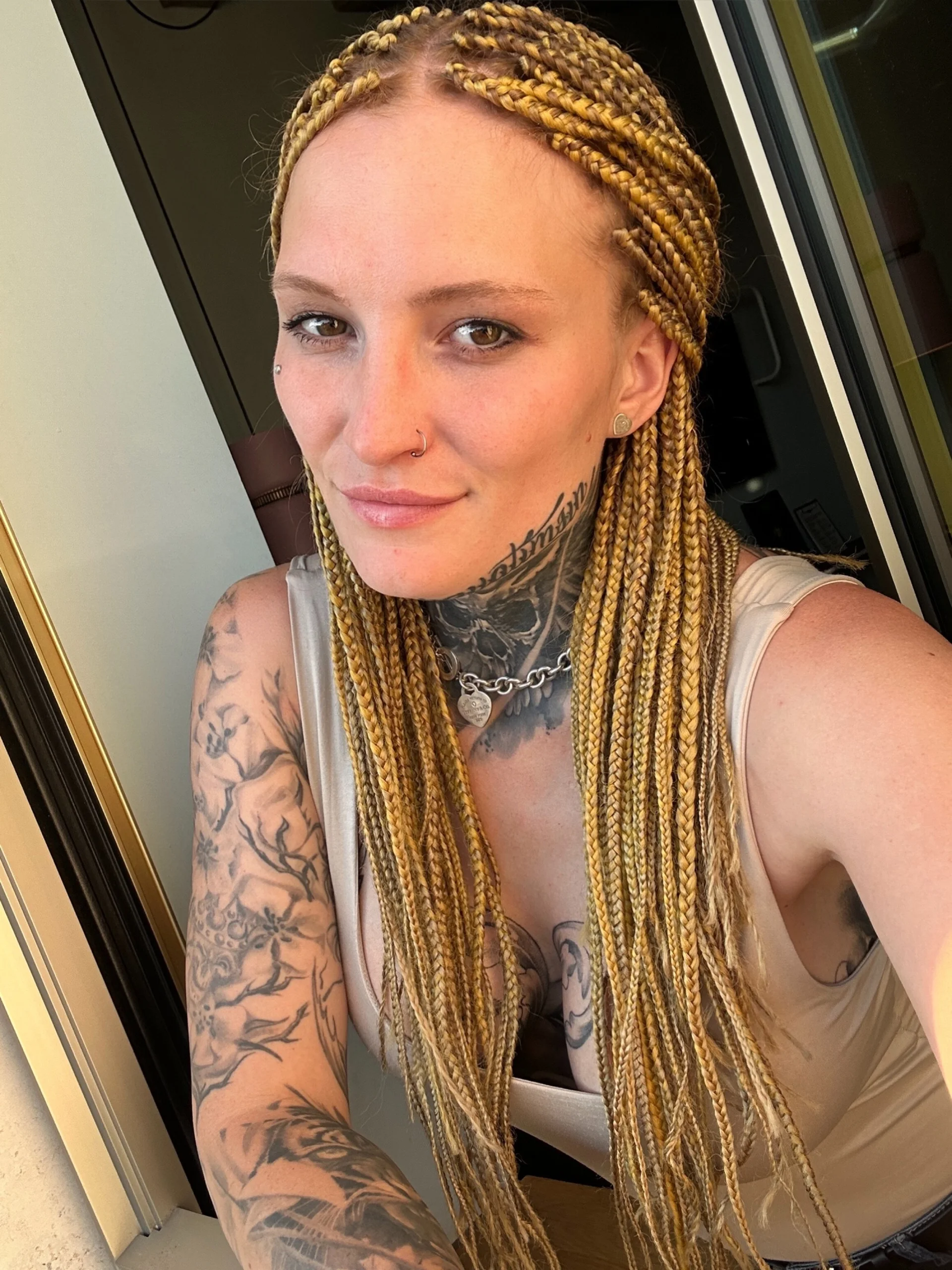 XXX Porn Photo of Nude redNatified 46