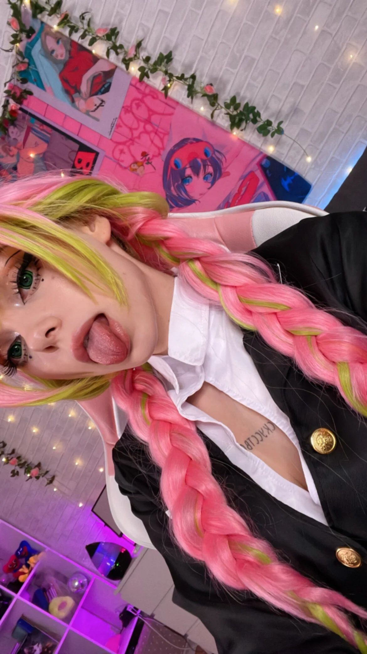 XXX Porn Photo of Nude HolliWould_ 14
