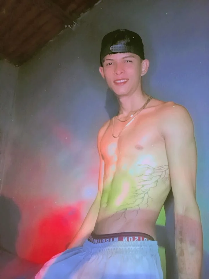 XXX Porn Photo of Nude God_Eros_23cm 4