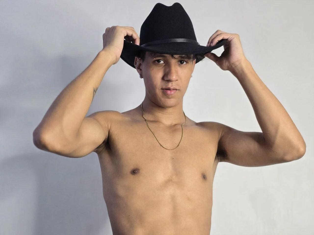 XXX Porn Photo of Nude Robertmiller21 9