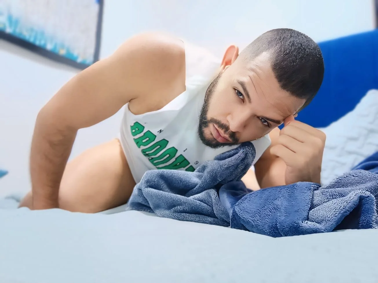 XXX Porn Photo of Nude Adil_aminn 20