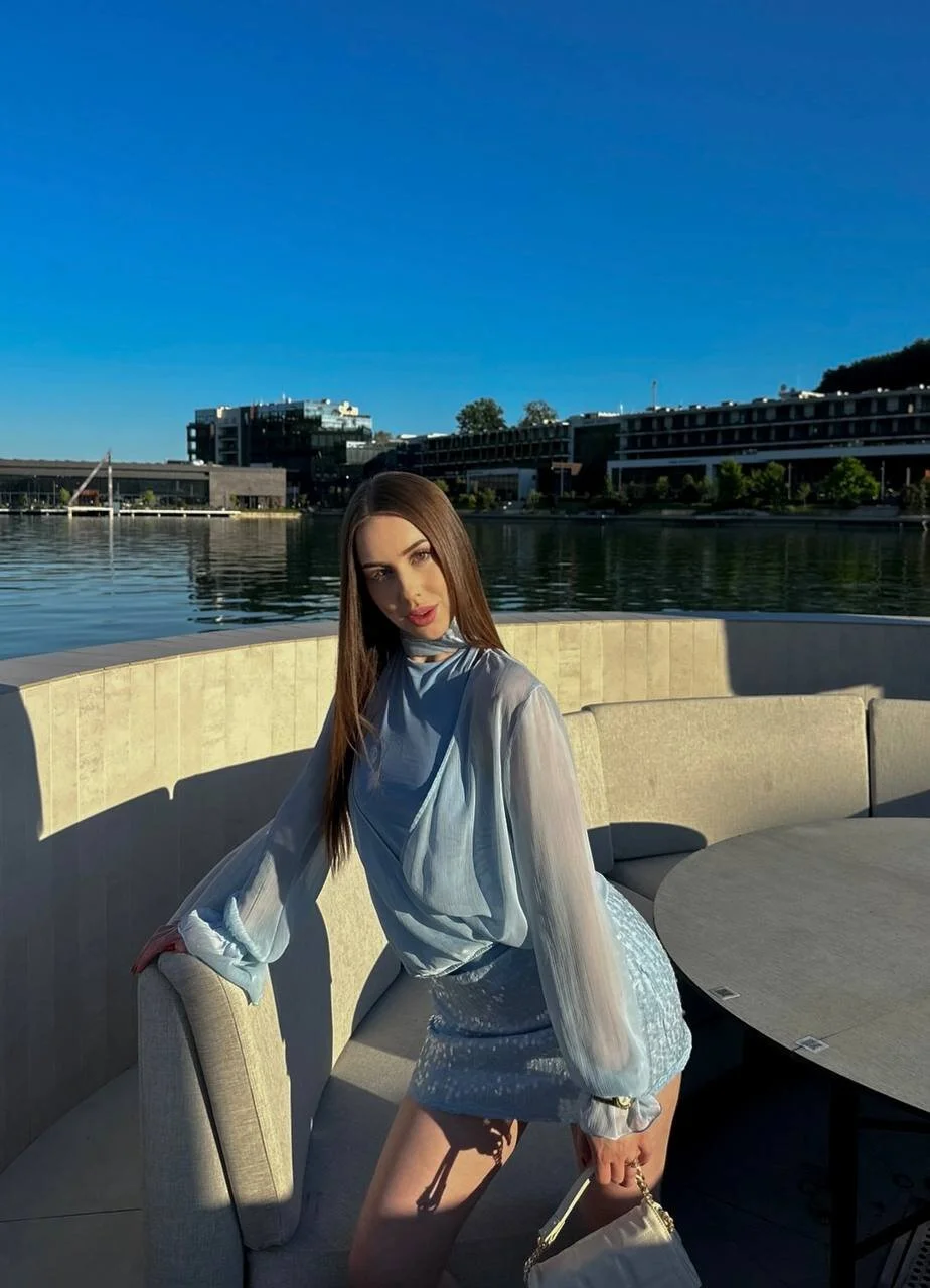 XXX Porn Photo of Nude IsabelleDiorr 43