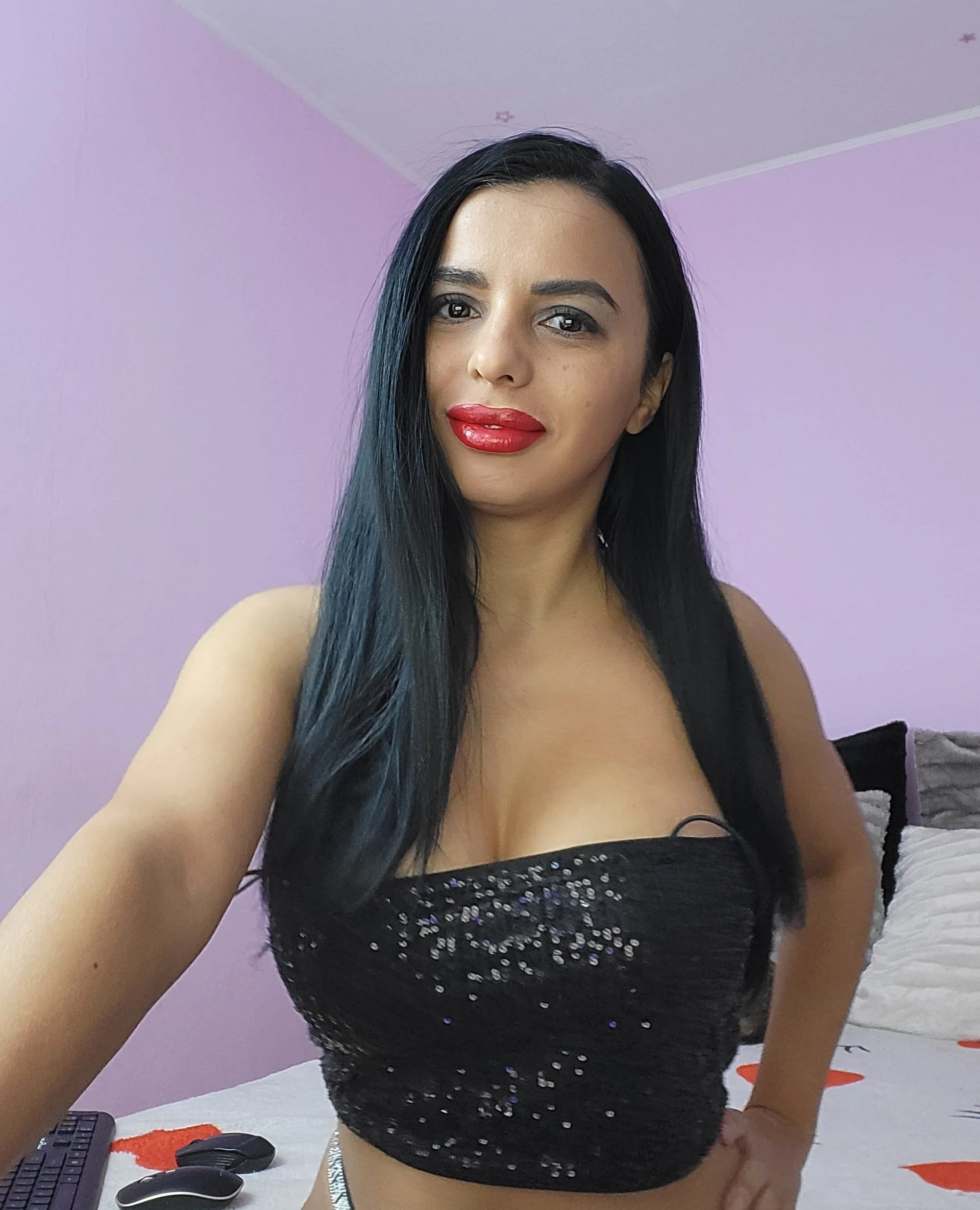 XXX Porn Photo of Nude juliahayessxx 456