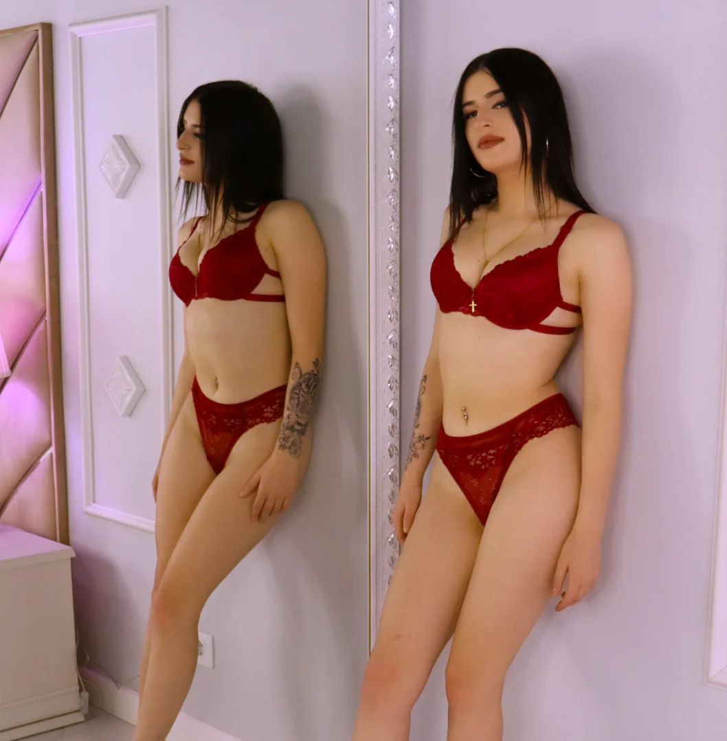 XXX Porn Photo of Nude Elarisse 6