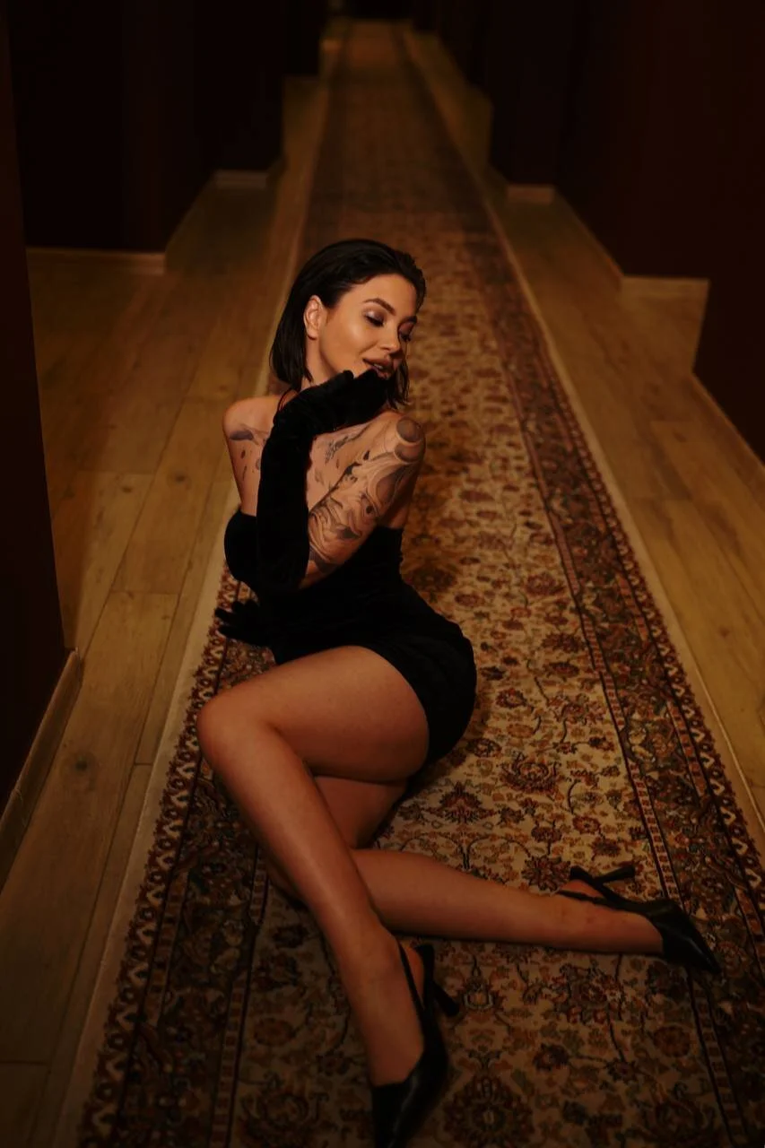 XXX Porn Photo of Nude Just_Scarlet_ 37