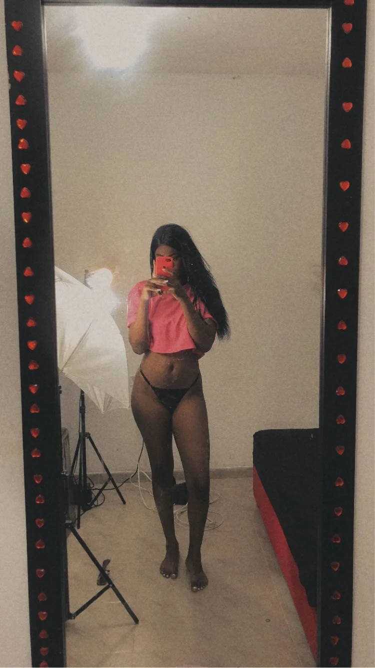 XXX Porn Photo of Nude EMMA_JONHES 21