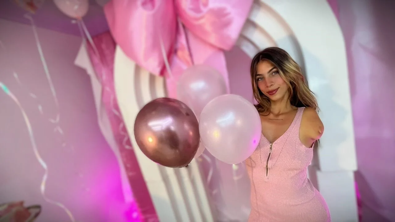 XXX Porn Photo of Nude DulceeEsmeralda 48