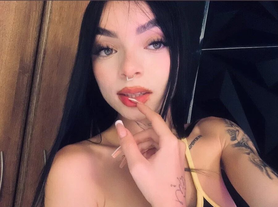 XXX Porn Photo of Nude scarlettvelvet_ 2