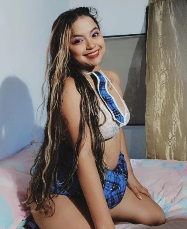 XXX Porn Photo of Nude Emily_Lit 9