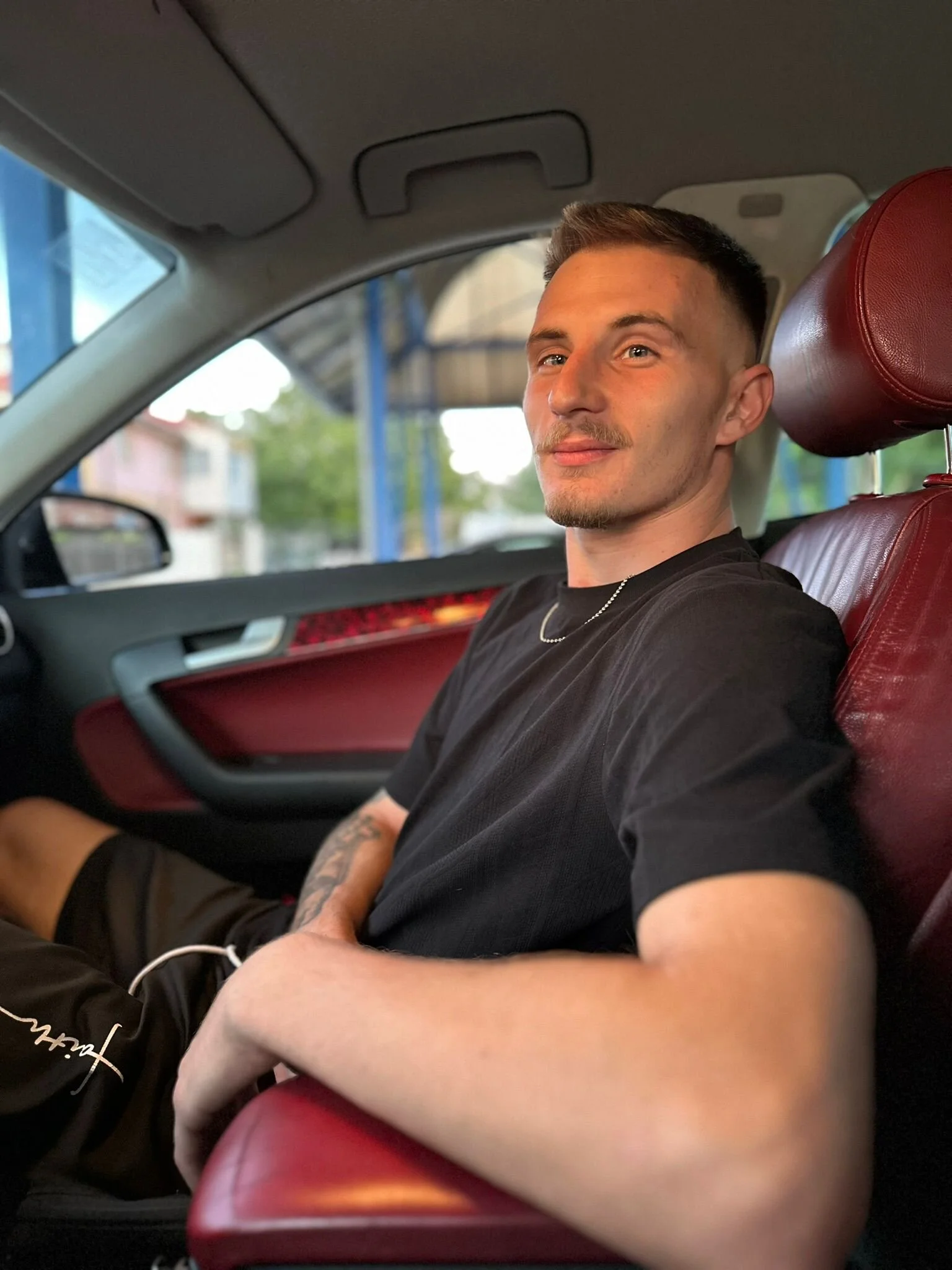 XXX Porn Photo of Nude AdrianZuzz 2