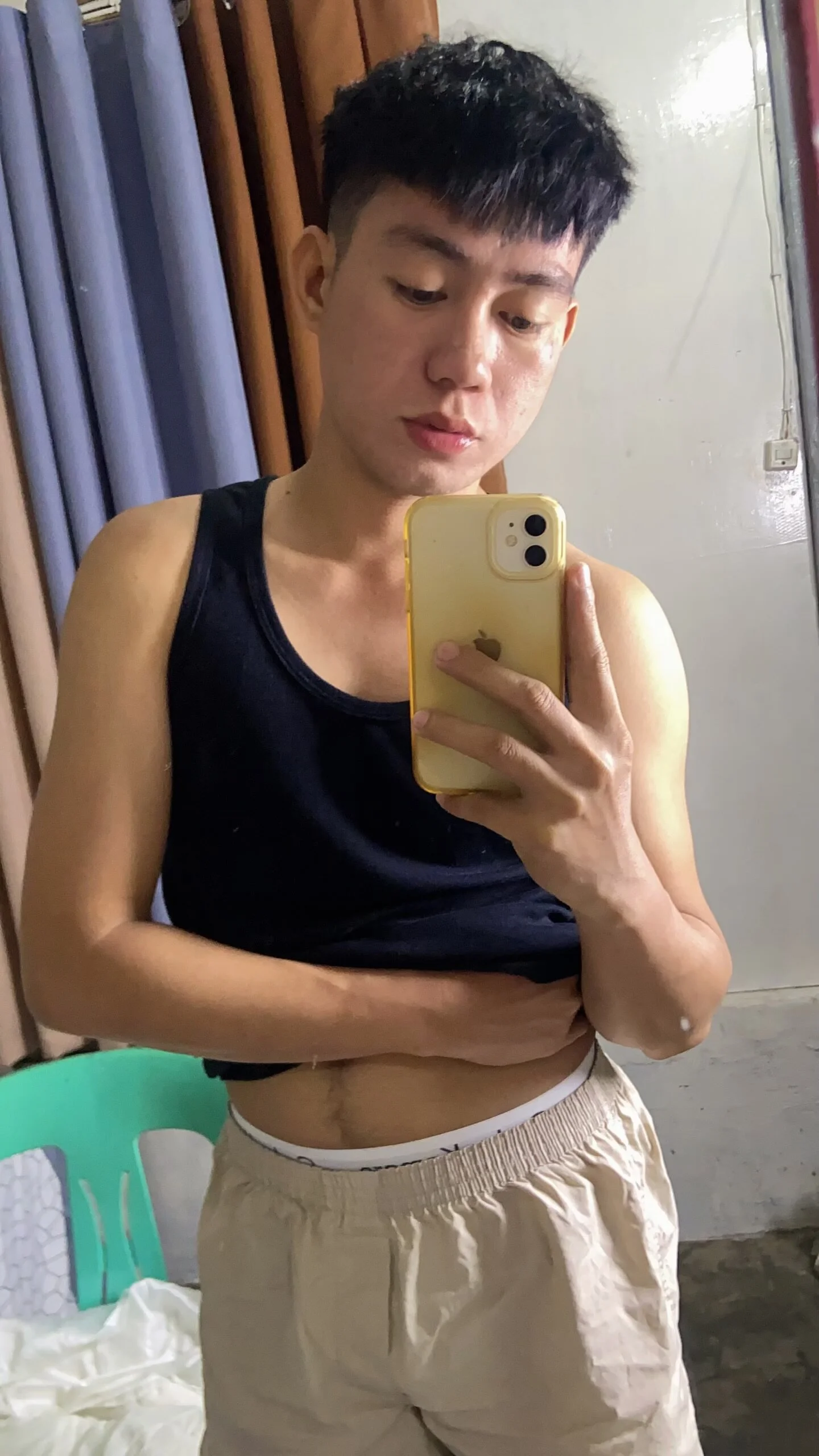 XXX Porn Photo of Nude xshyboyx 2