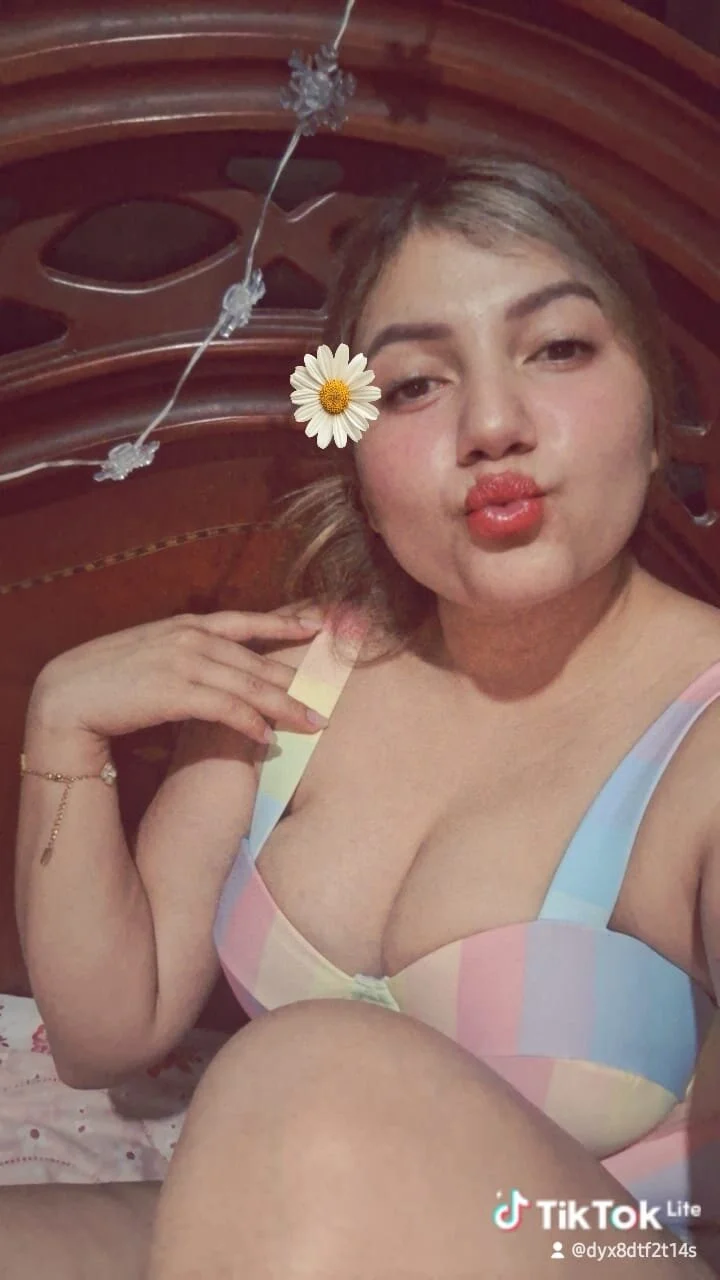 XXX Porn Photo of Nude hotlatinabeautiful 1