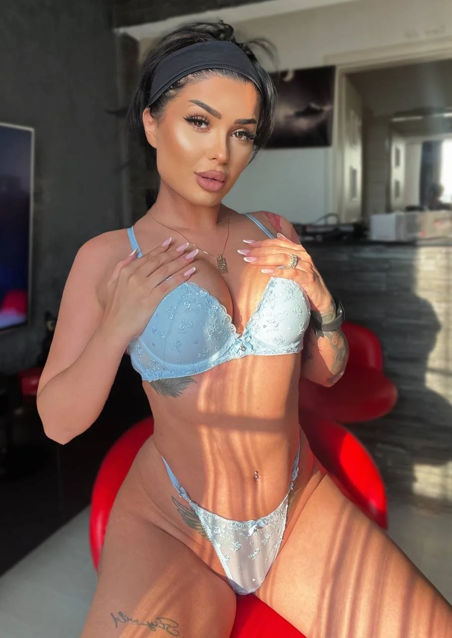 XXX Porn Photo of Nude KylieKroftt 10