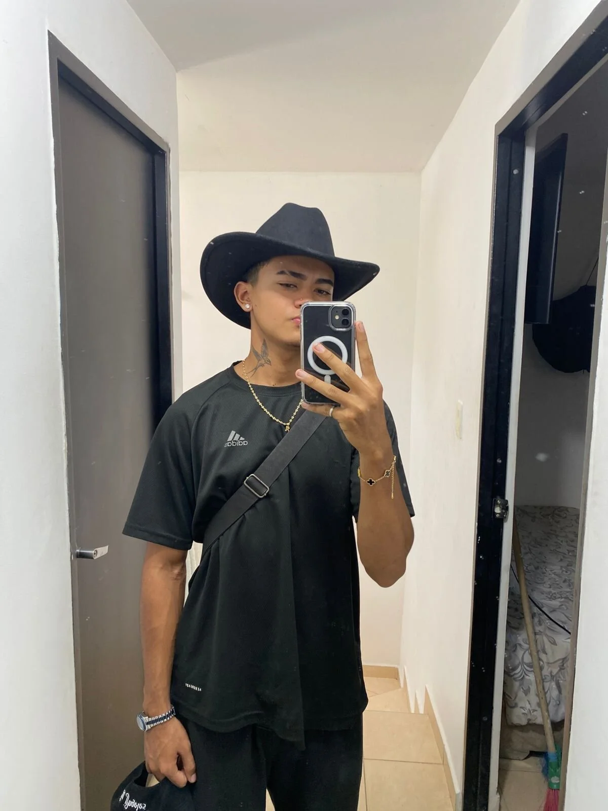 XXX Porn Photo of Nude JhonCary1 2