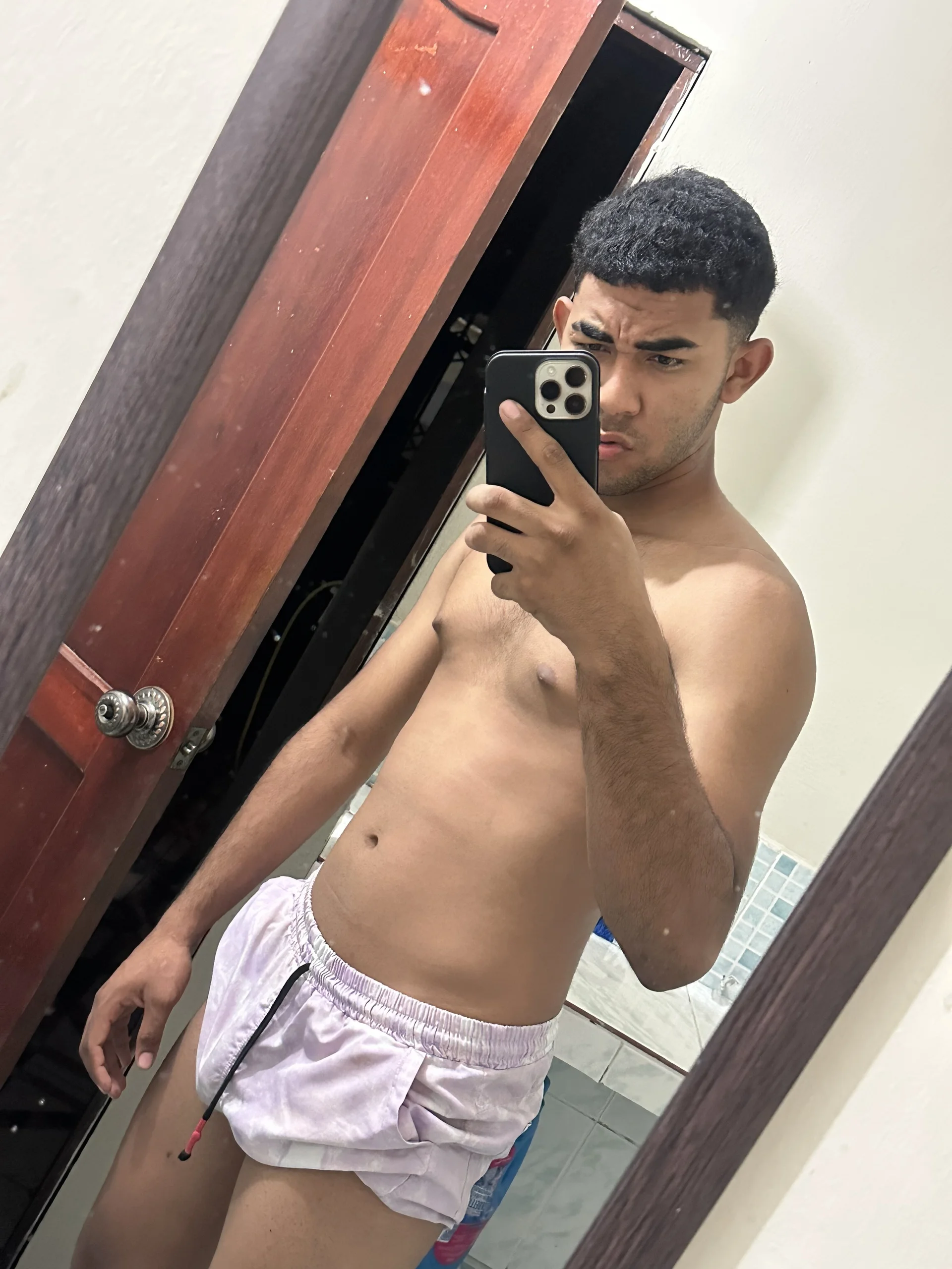 XXX Porn Photo of Nude youngalexofficial 8