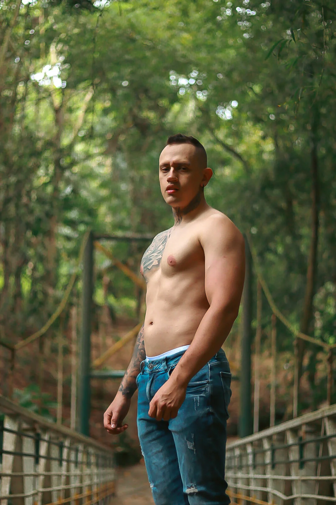 XXX Porn Photo of Nude Joeysexx2 69