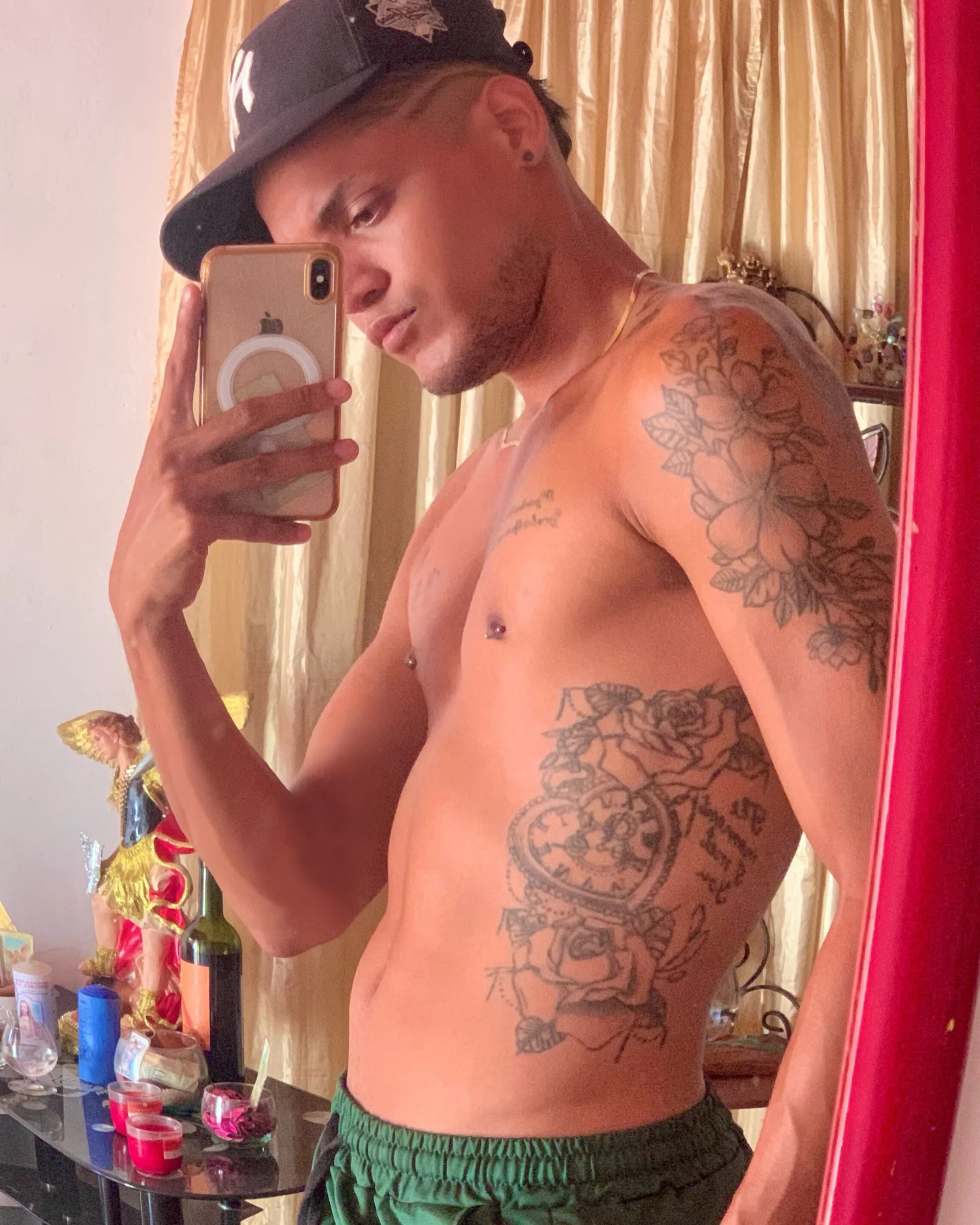 XXX Porn Photo of Nude NeomarErick 18
