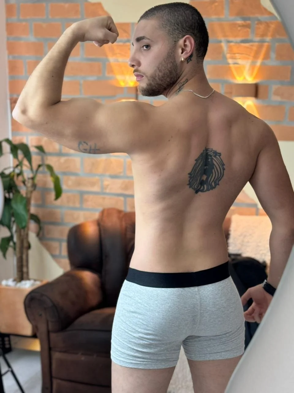 XXX Porn Photo of Nude King_meruem 2