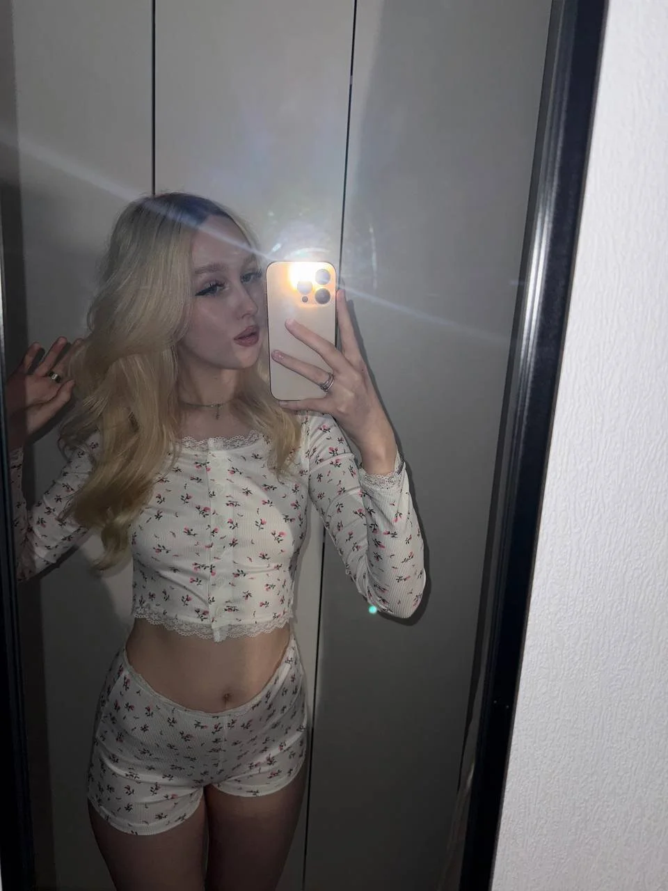 XXX Porn Photo of Nude alicewonderyou 15