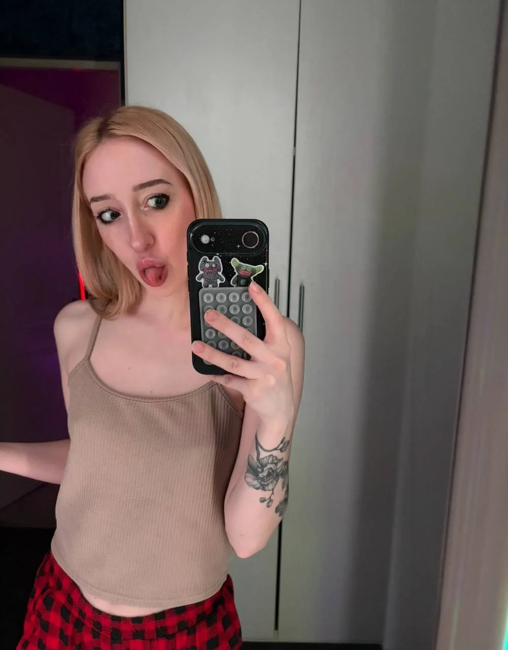 XXX Porn Photo of Nude Anora_babe 1