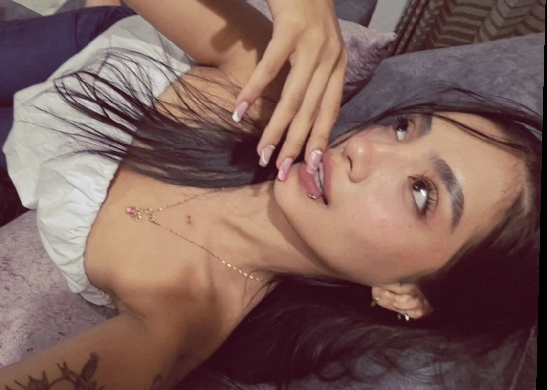 XXX Porn Photo of Nude mia_yireth 5
