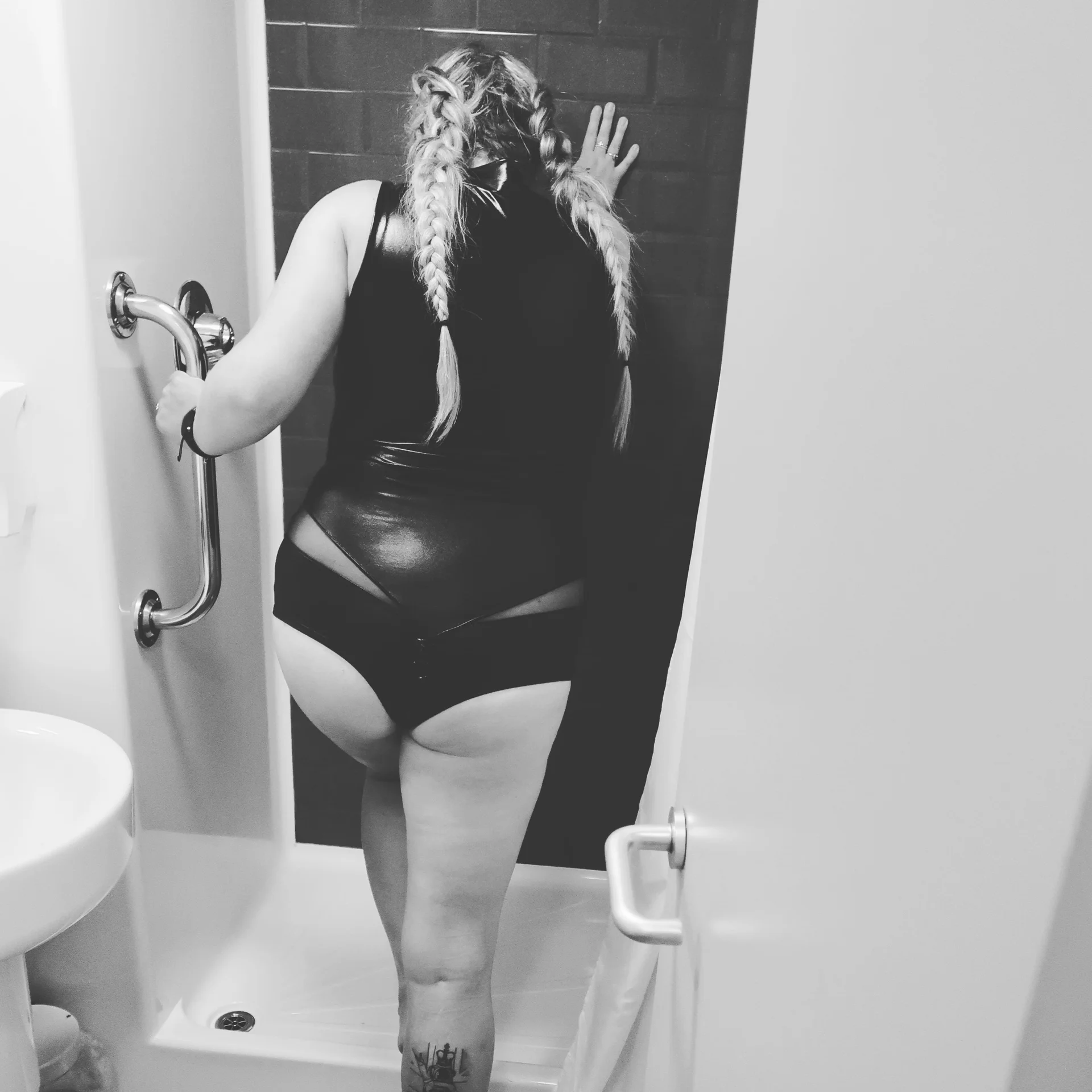 XXX Porn Photo of Nude British__Rosie 16