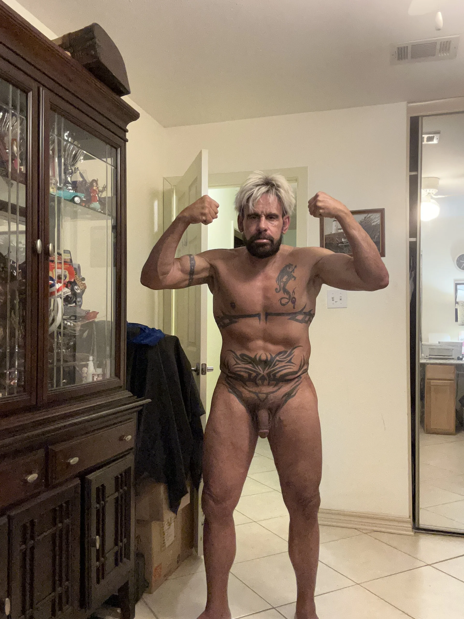 XXX Porn Photo of Nude joeydee1 17