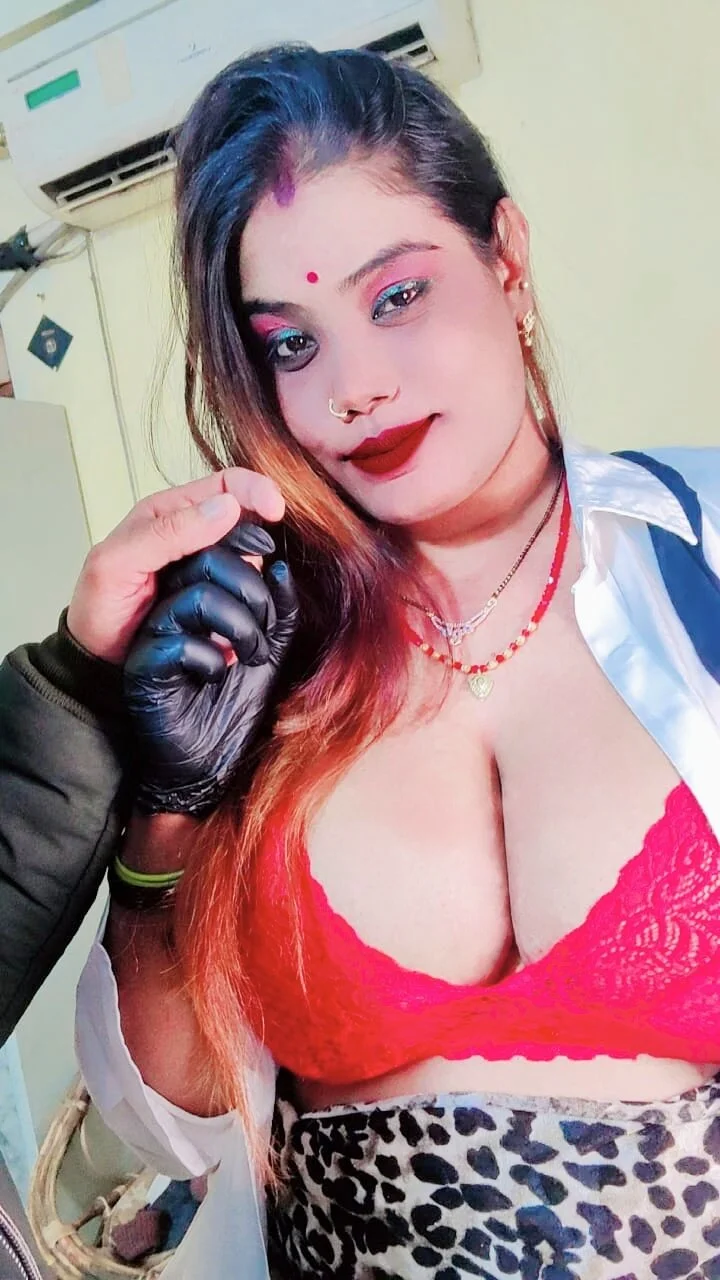 XXX Porn Photo of Nude Rashiqueen 34