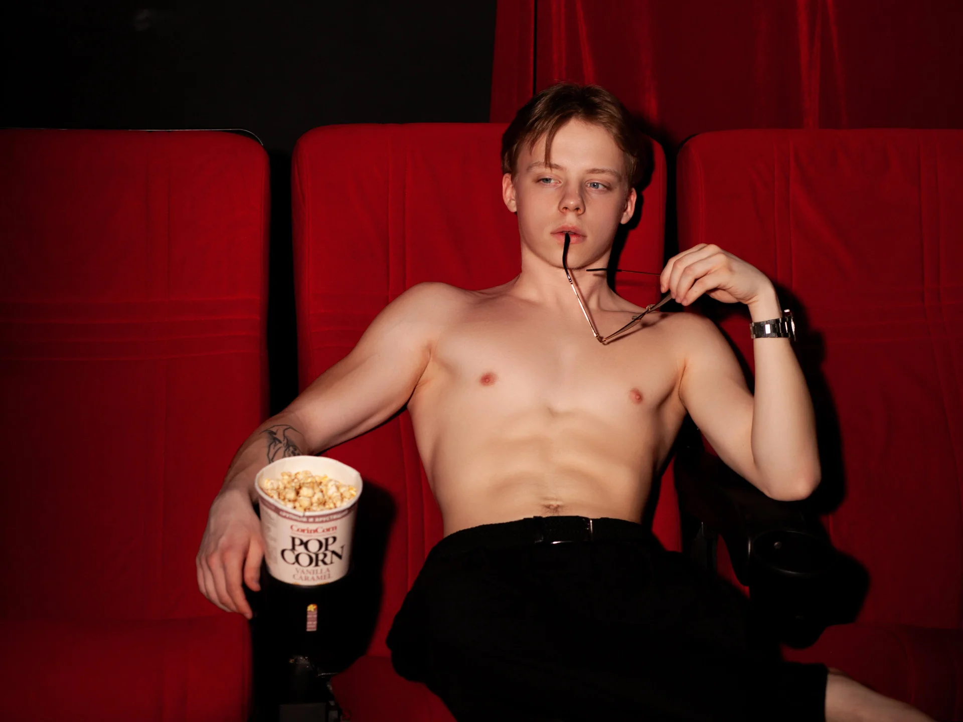XXX Porn Photo of Nude SimonWarner 4