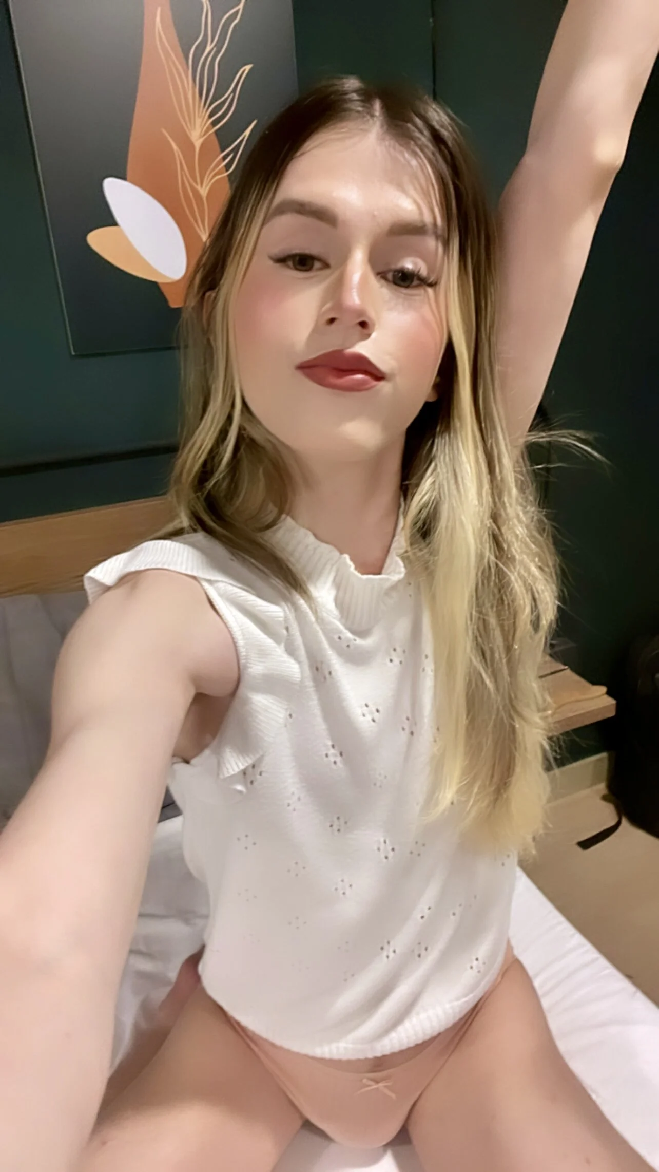 XXX Porn Photo of Nude arielmishel 22