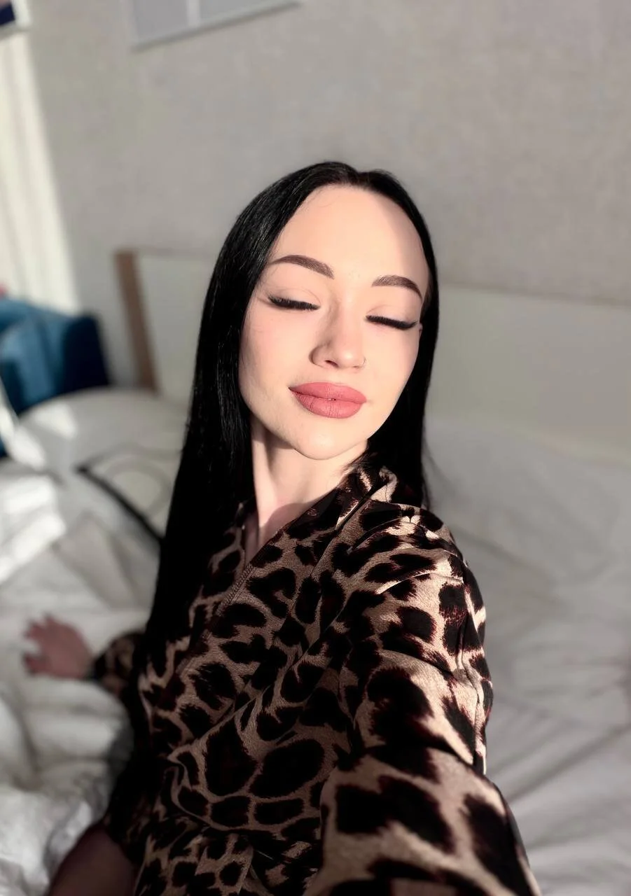 XXX Porn Photo of Nude DarinaCaramel 1