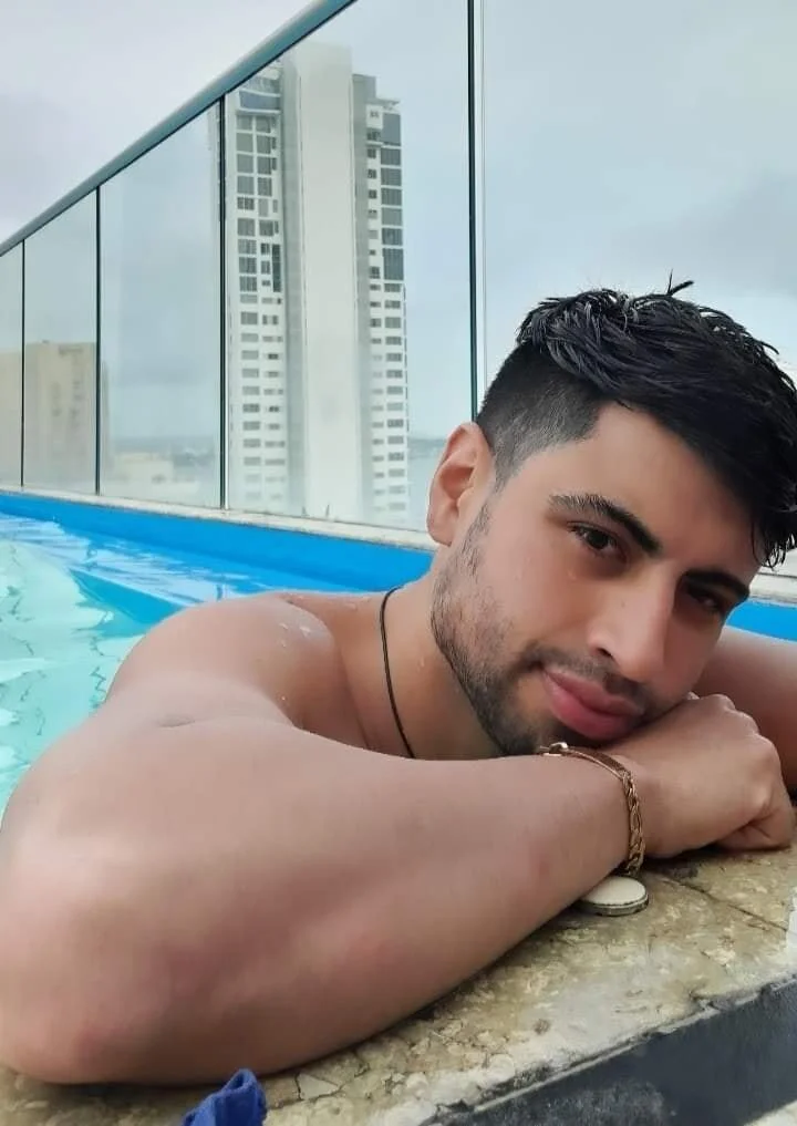 XXX Porn Photo of Nude bradley_muscle 6