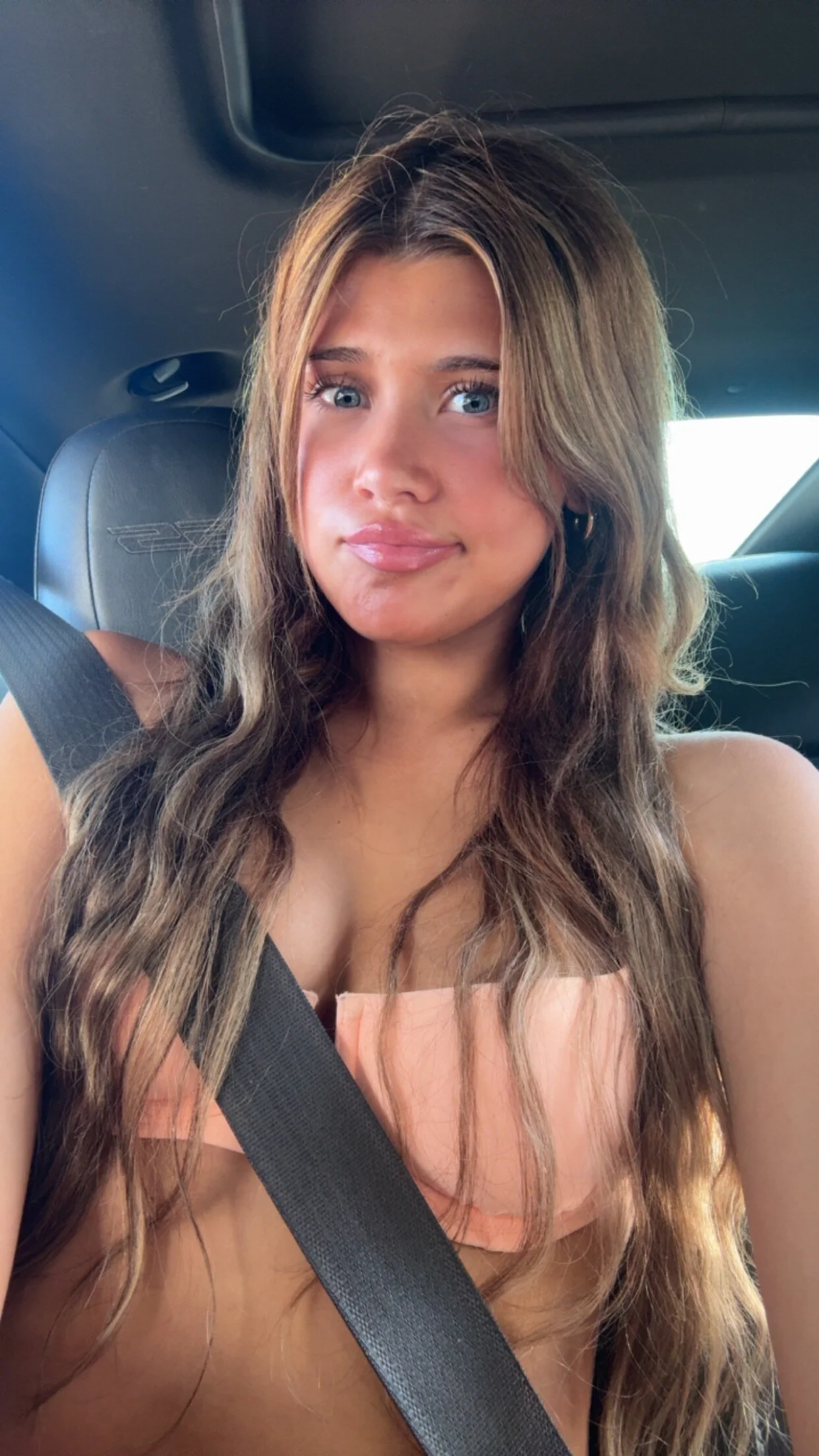 XXX Porn Photo of Nude superswagirl 4