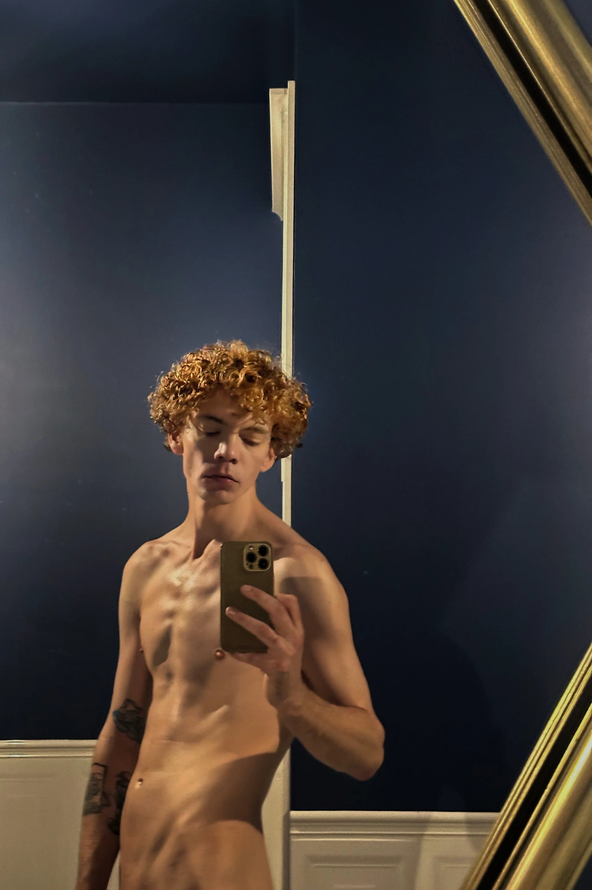 XXX Porn Photo of Nude BrunoTwinkXXL 2