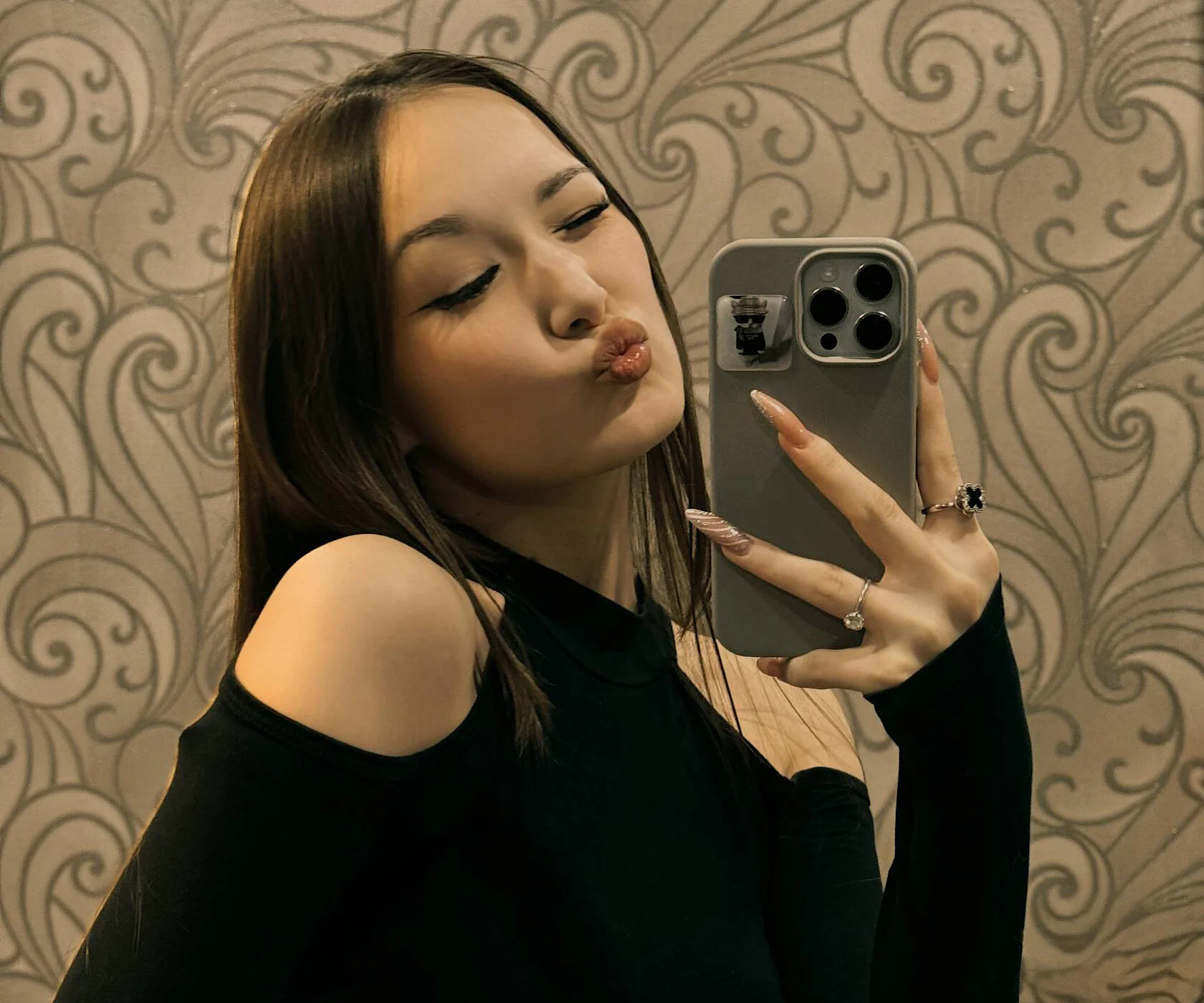 XXX Porn Photo of Nude FridaZeagler 1