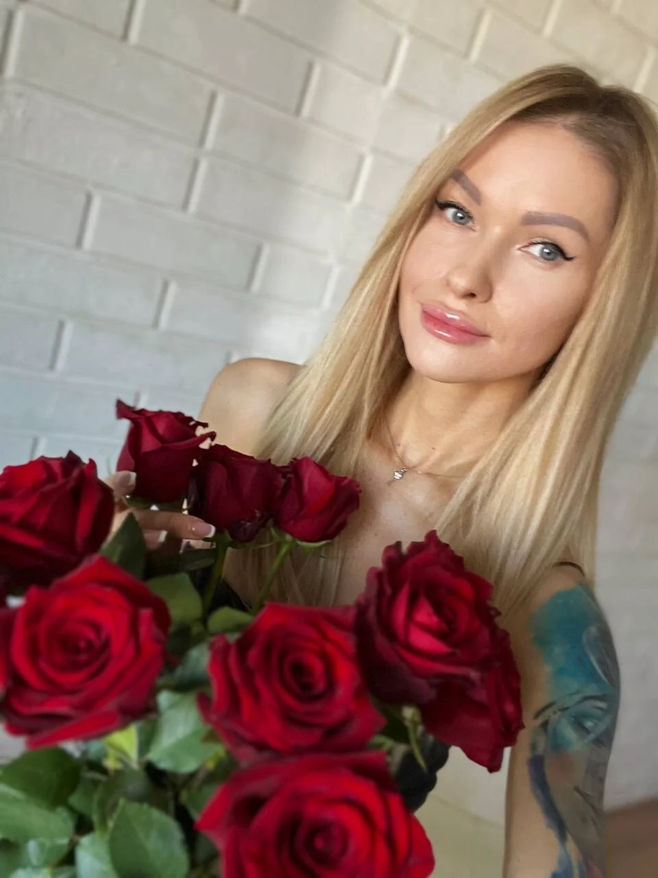 XXX Porn Photo of Nude Break-me-Shake-me 44