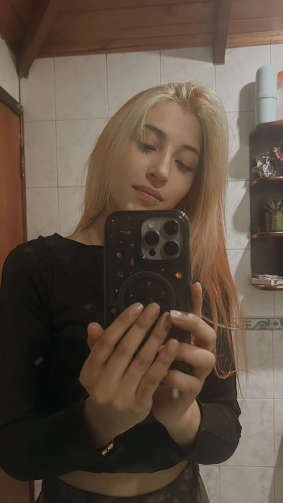 XXX Porn Photo of Nude cuteweed420 15
