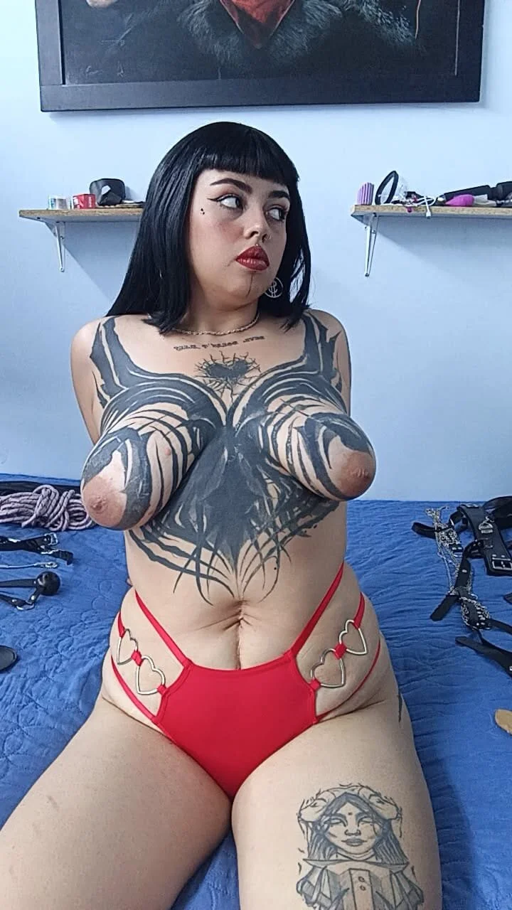 XXX Porn Photo of Nude Marlbolo_Rojo01 92
