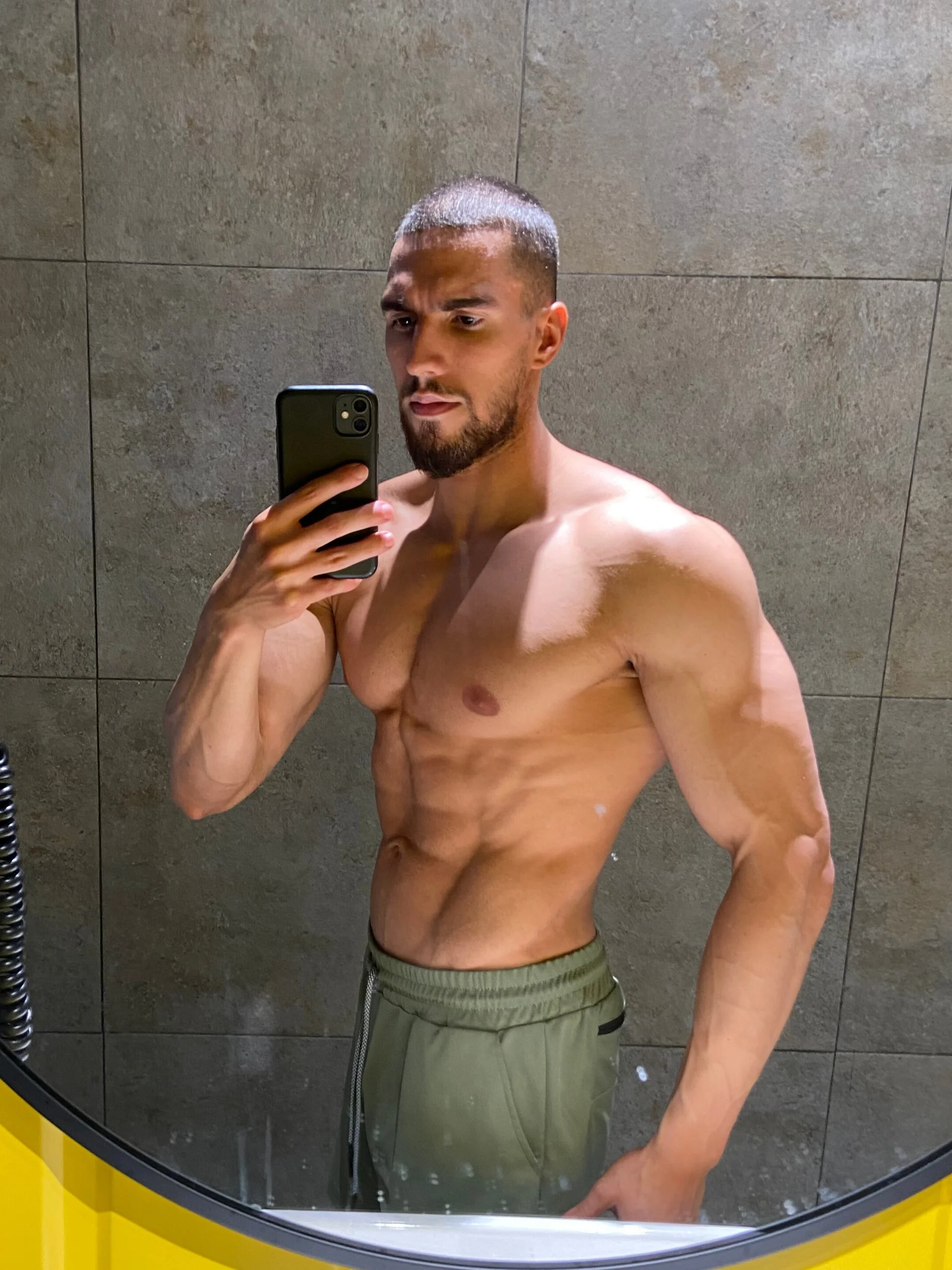 XXX Porn Photo of Nude IvanHydee 5