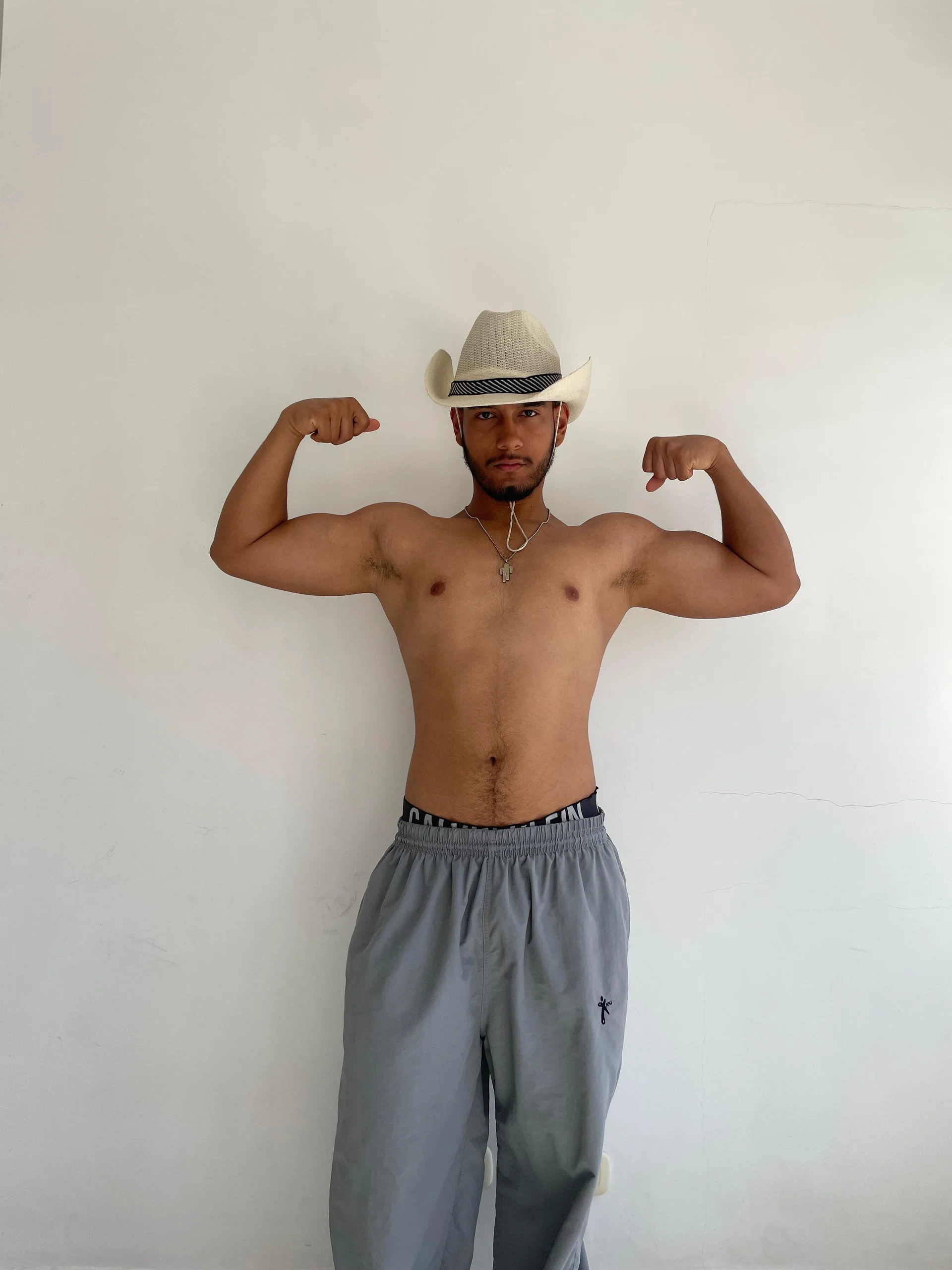 XXX Porn Photo of Nude ander_montoyaa 1